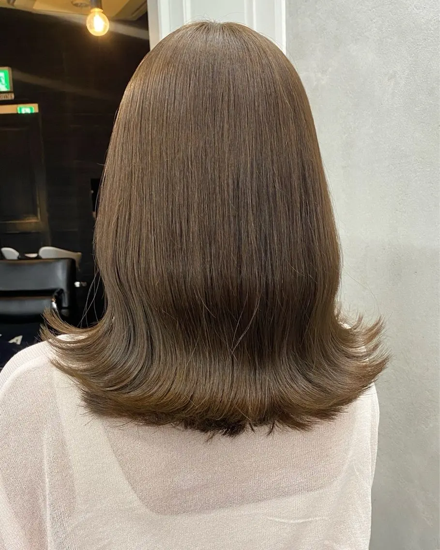 カラー ブリーチ ダブルカラー ブリーチなしカラー 松岡 沙弥のヘアスタイル