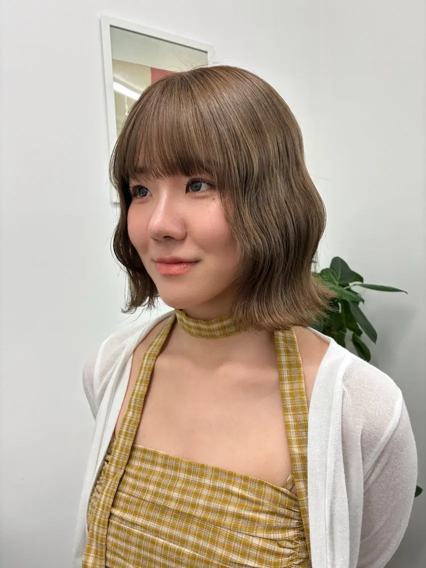ミディアム カラー ベージュカラー オリーブベージュ カット ヘアカラー ENV /櫻井ちの カットモデル募集中✨のヘアスタイル