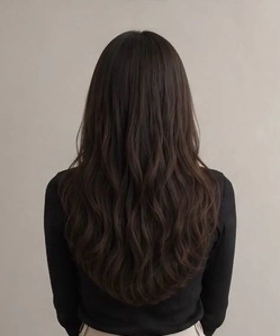 ロング カラーモデル募集中 ️🩵小林沙瑛のヘアスタイル
