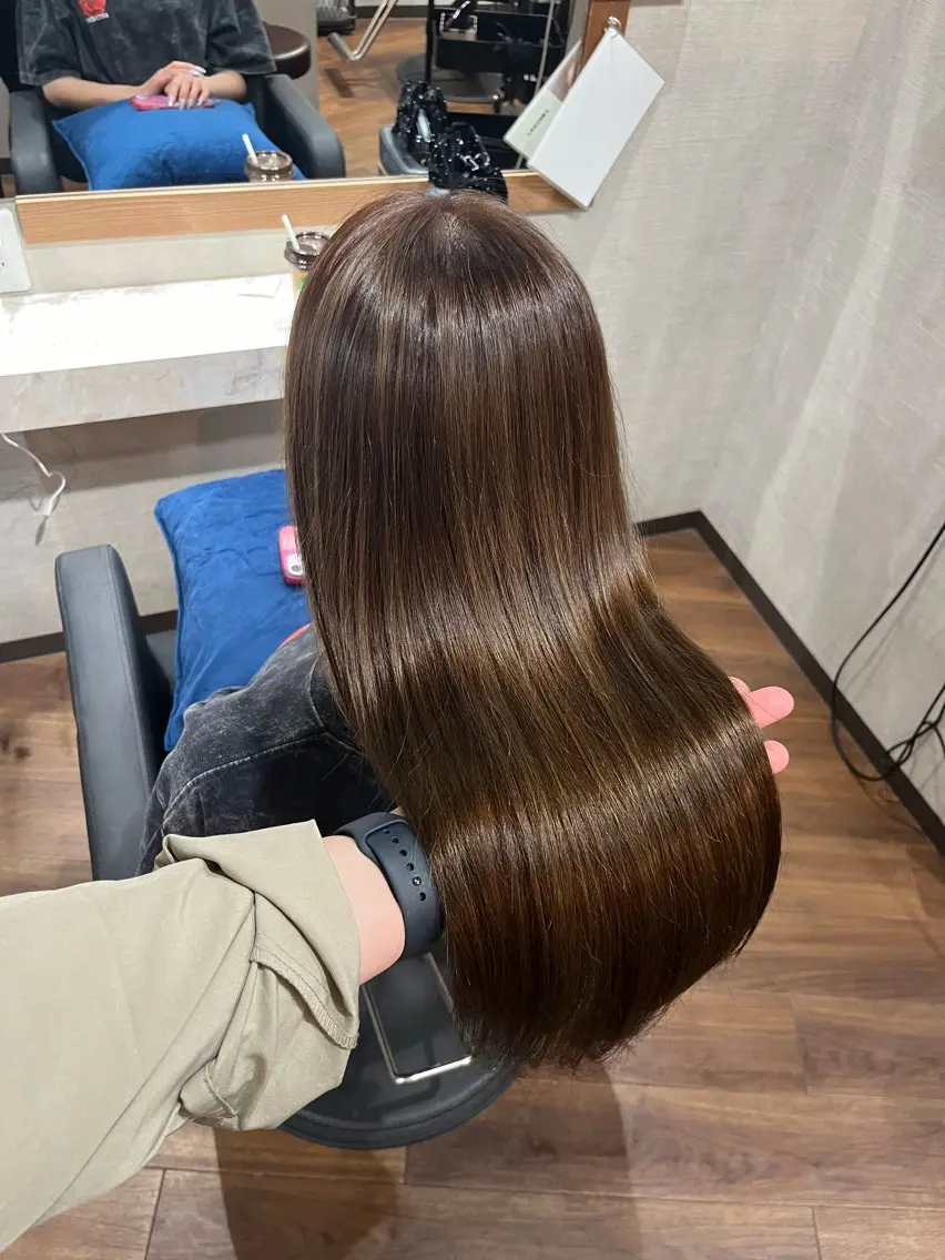 セミロング カラー カット ヘアカラー トリートメント 髪質改善特化 長澤友哉のヘアスタイル