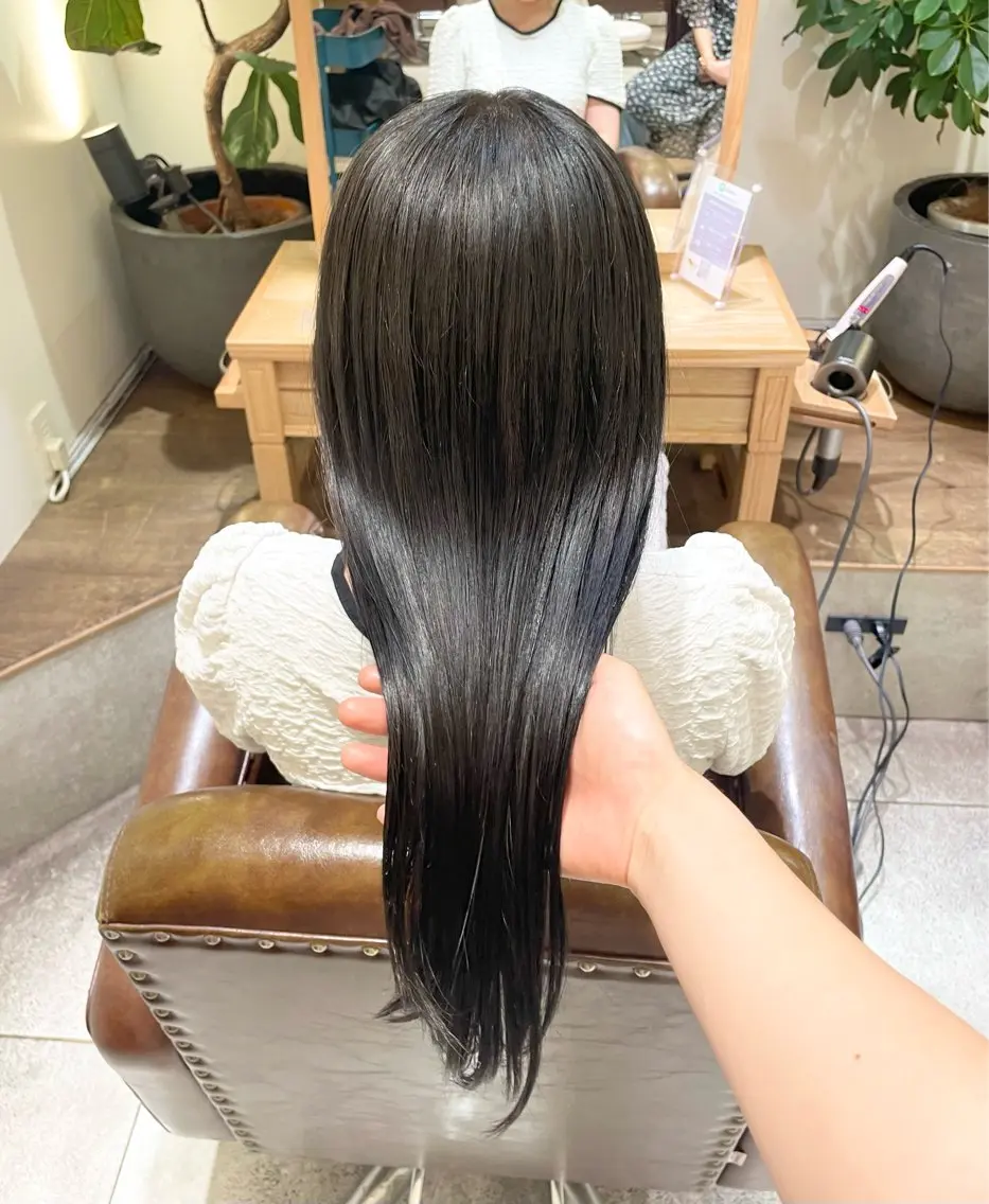 ミディアム ミディアムパーマ 酸性ストレート ヒナ/酸性ストレート ・艶カラー🌿のヘアスタイル