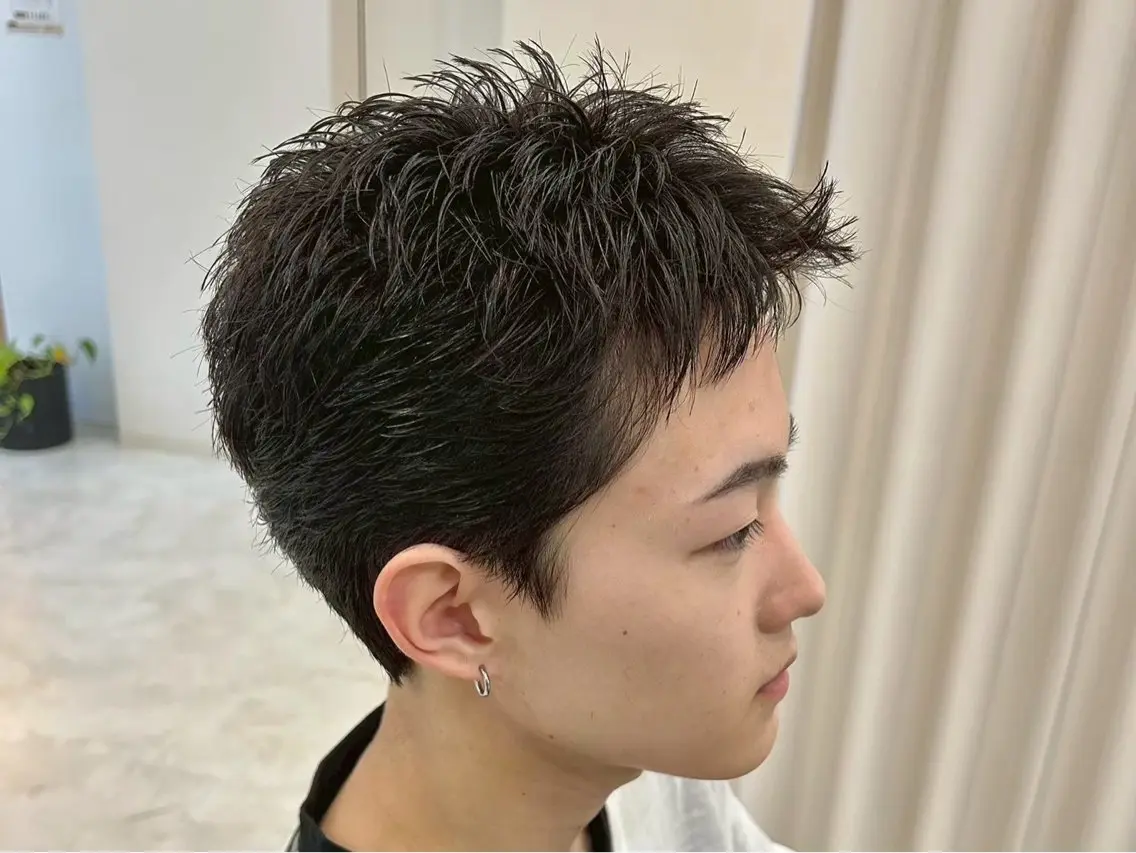 ショート センターパート 韓国ヘア・綾也のヘアスタイル