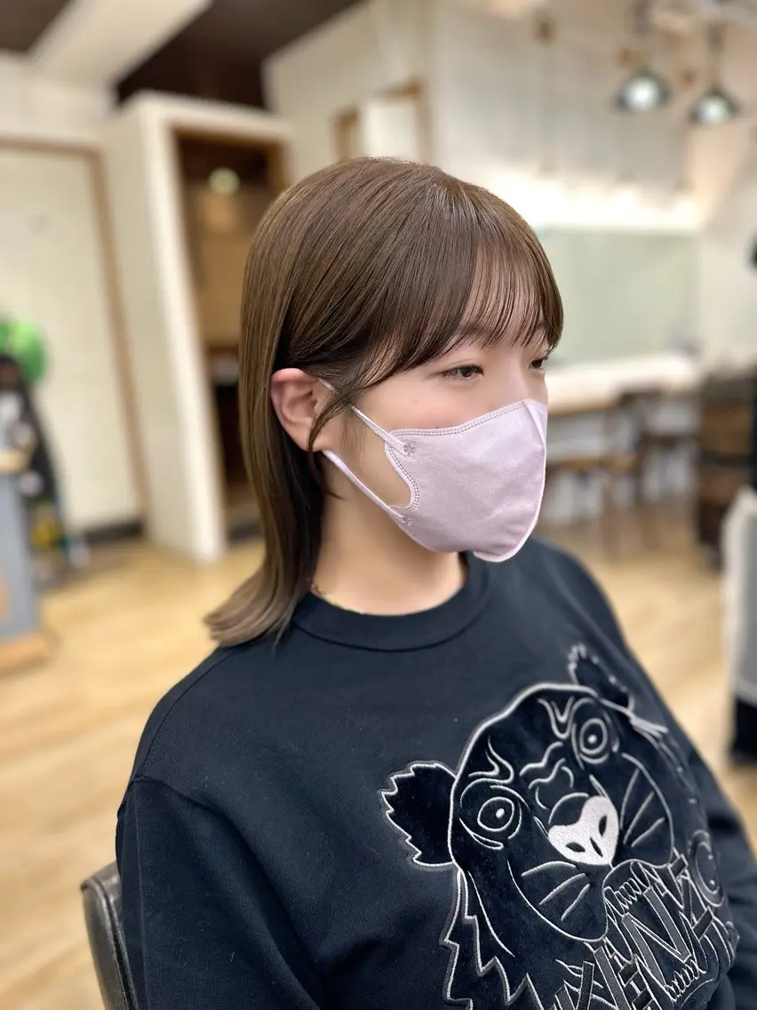 ミディアム カラー パーマ ヘアアレンジ メンズ キッズ カット ヘアカラー レイヤーカット/ 巻ける縮毛矯正のヘアスタイル