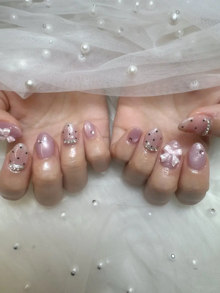 ネイル キラキラネイル 韓国ネイル 持ち込み ワンホンネイル ハンドネイル Queeens nailのネイルデザイン