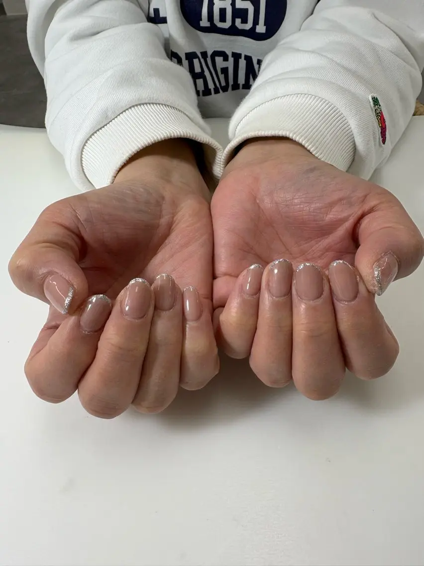 Jrネイリストハンドフレンチ【オフなし】の写真