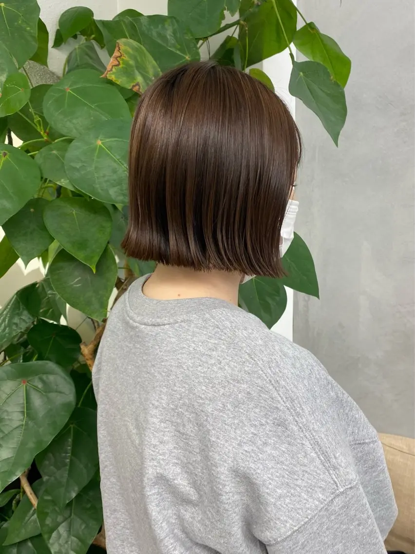 ショート 切りっぱなしボブ ボブ ショートヘア 外ハネヘア JESSI / Sopiのヘアスタイル