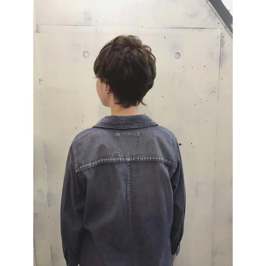ショート カラー ベージュカラー ウルフカット マエダ カズエ🫶 coronahairのヘアスタイル
