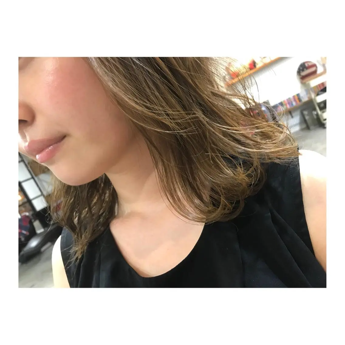 ミディアム カラー アッシュ ベージュカラー ブリーチ 透明感カラー ブリーチなしカラー 竹嶌 健吾のヘアスタイル