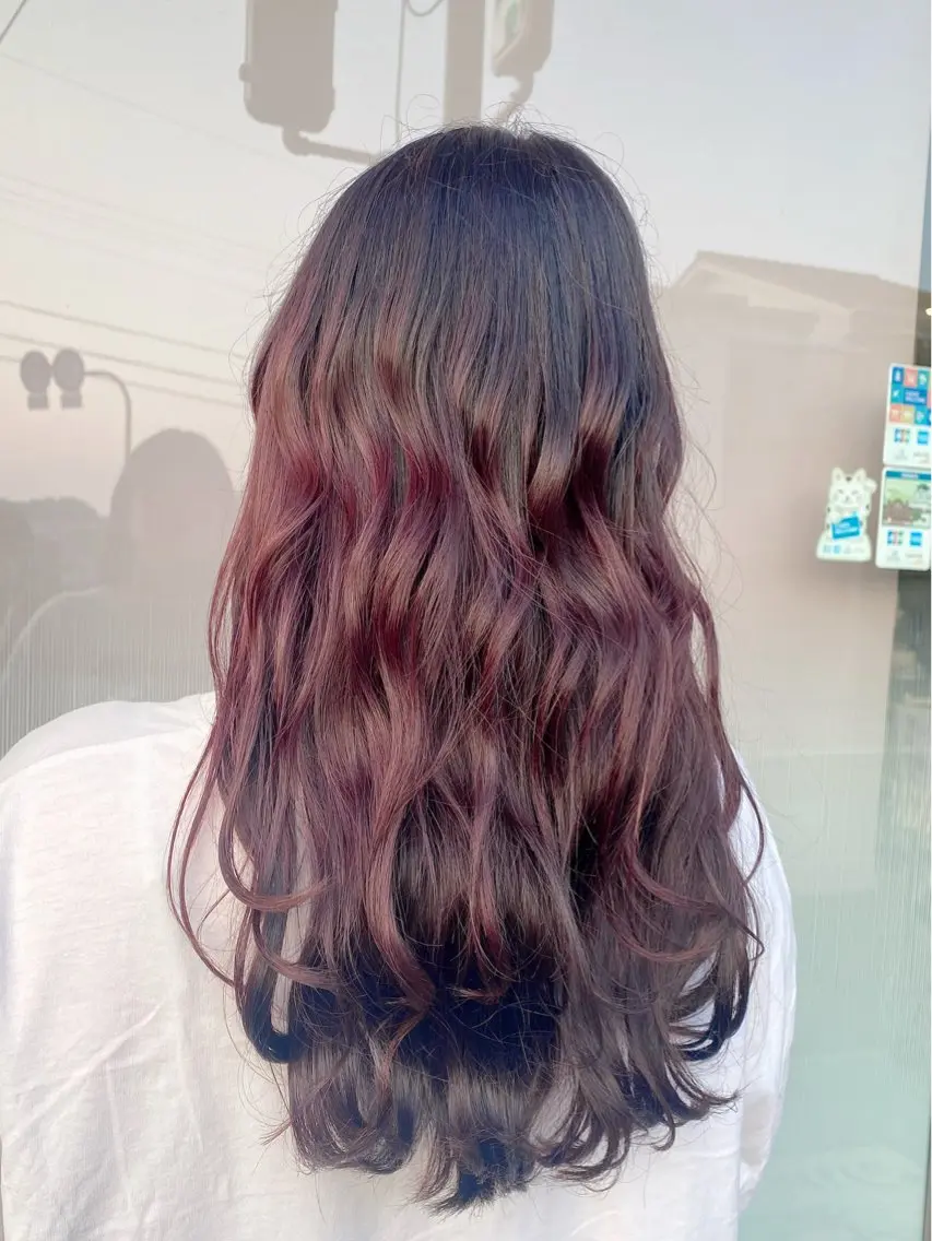 ロング カット ヘアカラー トリートメント Aphrodite 横手 亜紀のヘアスタイル