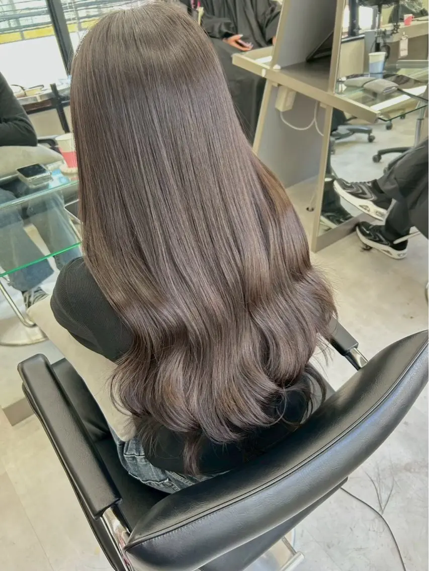 ロング エクステ ロング エクステ エクステ🫧艶カラー ￤横浜  ももはのヘアスタイル