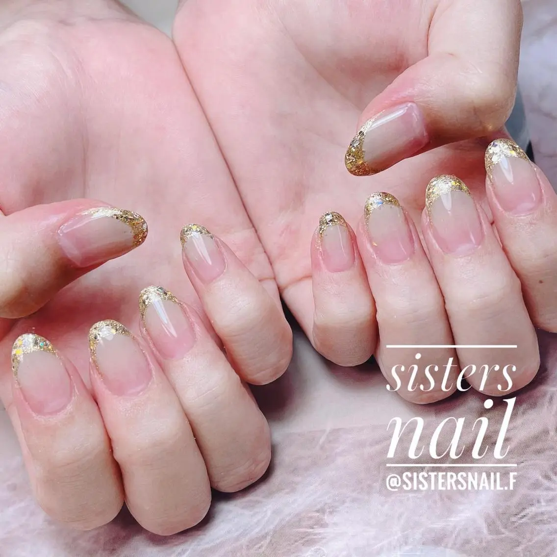 ネイル アートネイル フレンチネイル ガラスフレンチ ゴールド ブライダルネイル sisters nail.fのネイルデザイン