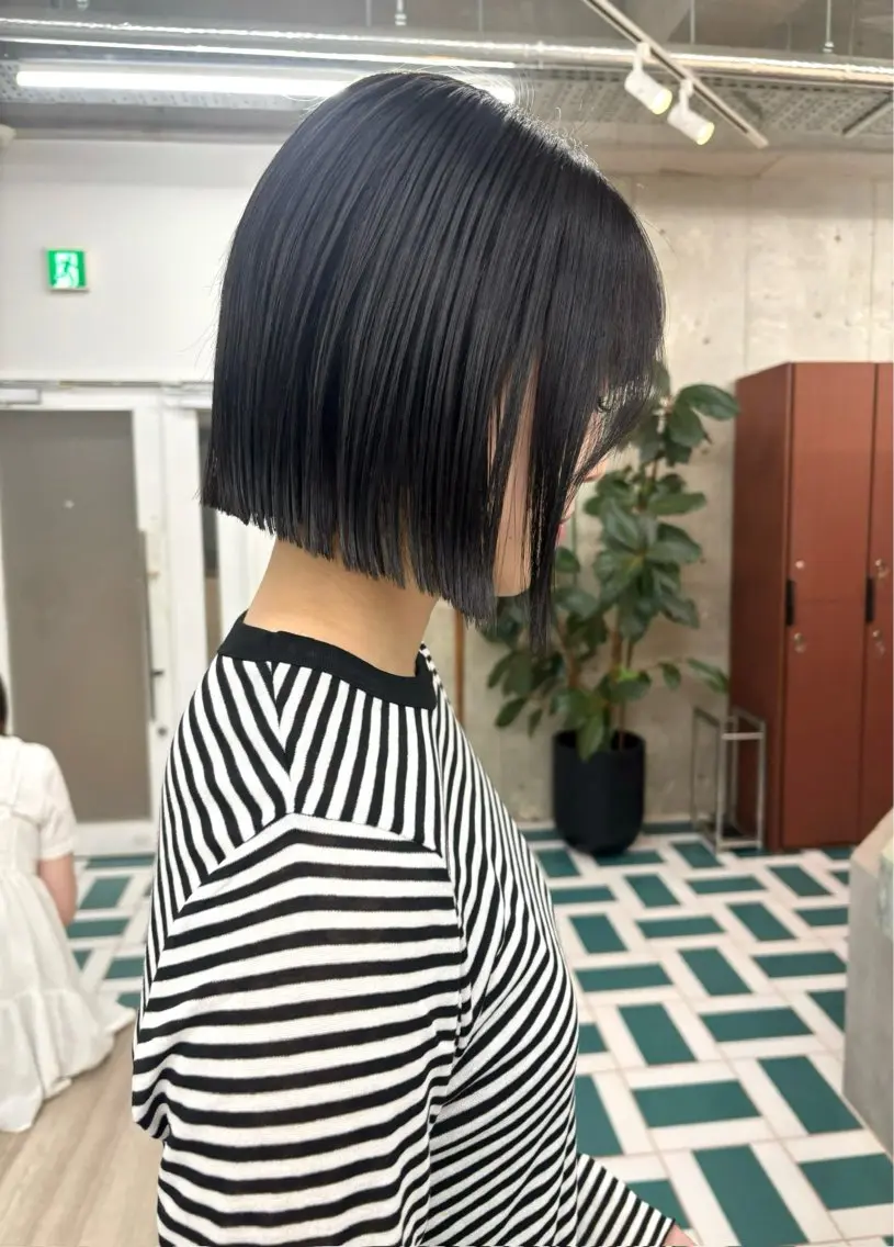 ショート カラー 切りっぱなしボブ グレージュ ボブ ひかり/透明感カラー /ボブのヘアスタイル