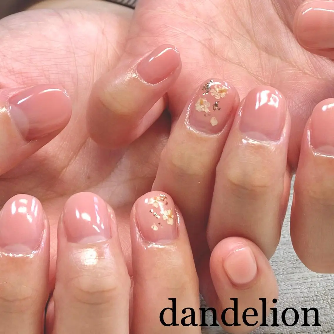 ネイル ハンドネイル ハンドケア dandelion ダンデライオンのネイルデザイン