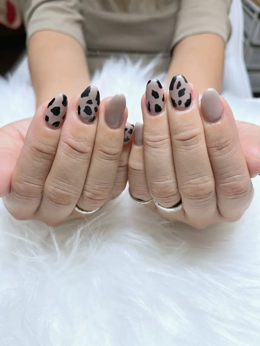 ネイル マットネイル 持ち込み レイレア ネイルルームのネイルデザイン