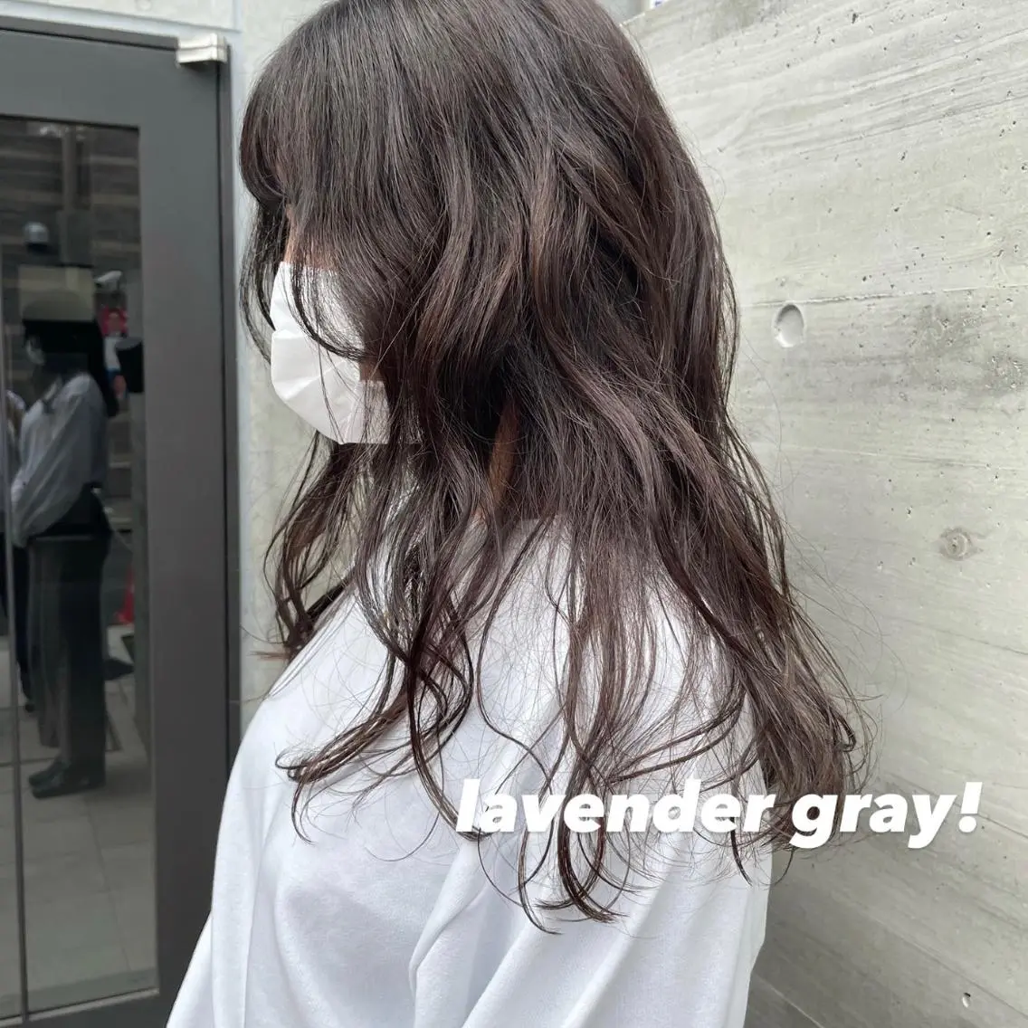 セミロング カラー パーマ ヘアアレンジ ネイル マツエク・マツパ グレージュ ラベンダーカラー ラベンダーグレージュ ラベンダーグレー トレンド眉🌈✨ arisaの眉毛・アイブロウイメージ