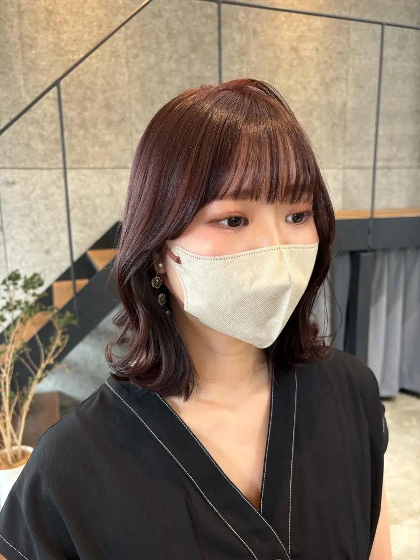 ミディアム カラー パーマ ヘアアレンジ ブリーチ ブラウンカラー ブリーチなしカラー ピンクカラー ピンクブラウン カット ヘアカラー トリートメント ヘッドスパ ヘアセット 押切 響　のヘアスタイル