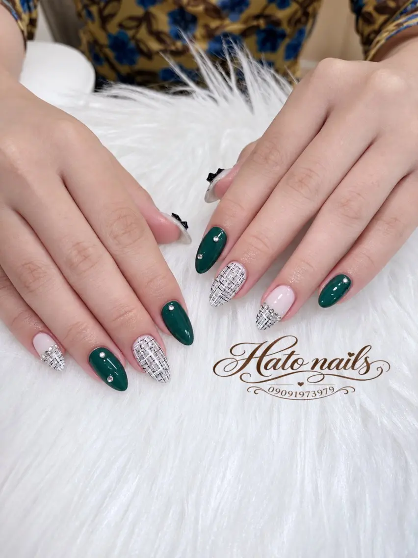 ネイル ジェルネイル グリーン 韓国ネイル 持ち込み シンプルネイル ハンドネイル Hato Nailsのネイルデザイン