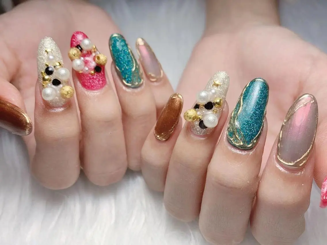 ネイル ハンドネイル MiKi Nai池袋 長さだし得意のネイルデザイン