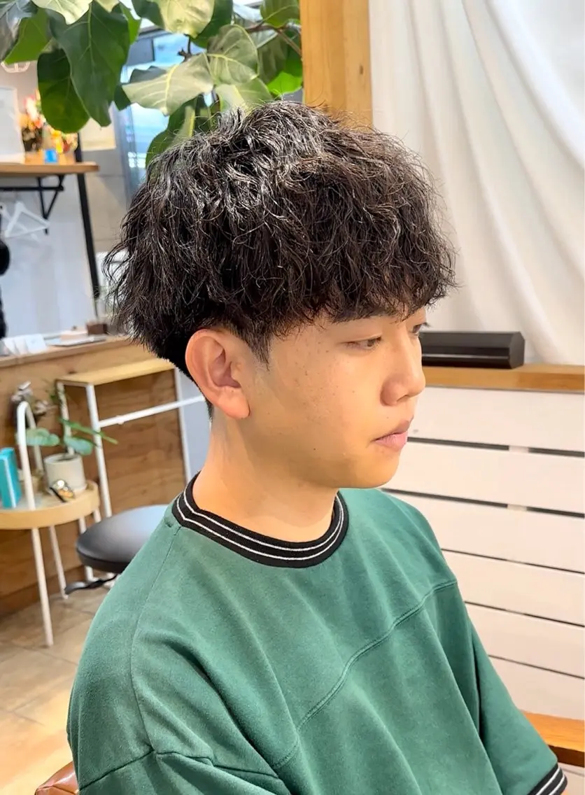 パーマ メンズ メンズパーマ 渋谷 メンズヘア⭐️ タニグチヨシユキのヘアスタイル