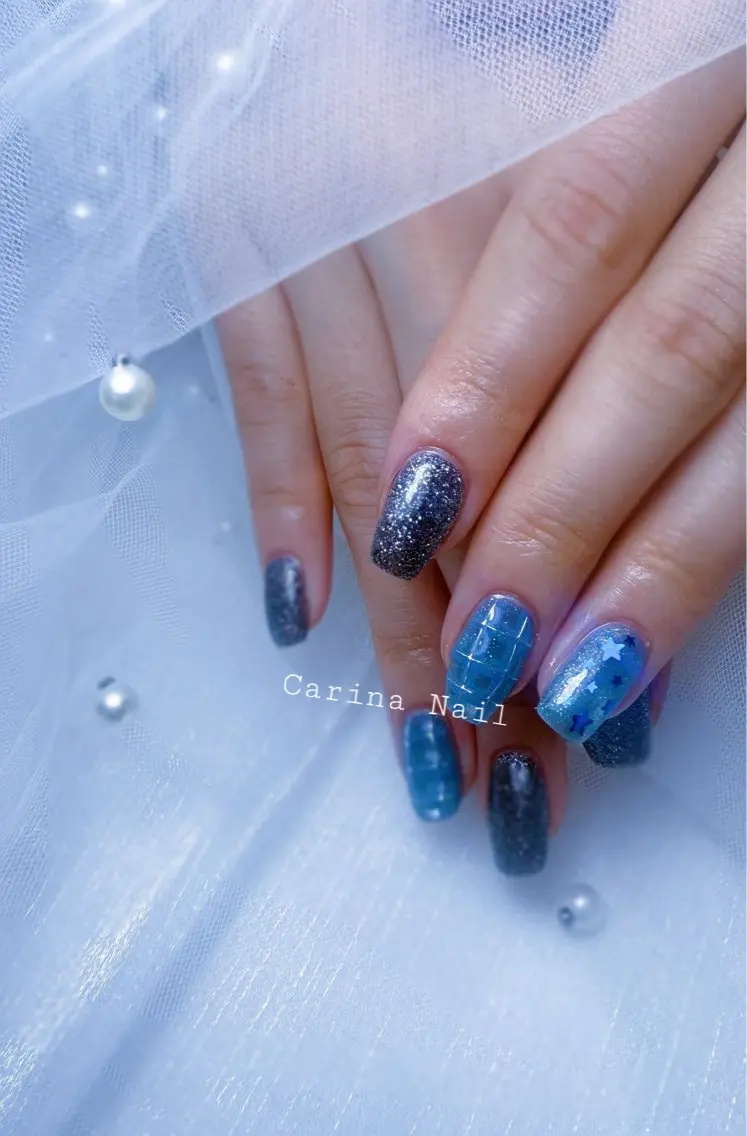 ネイル キラキラネイル Carina Nailのネイルデザイン