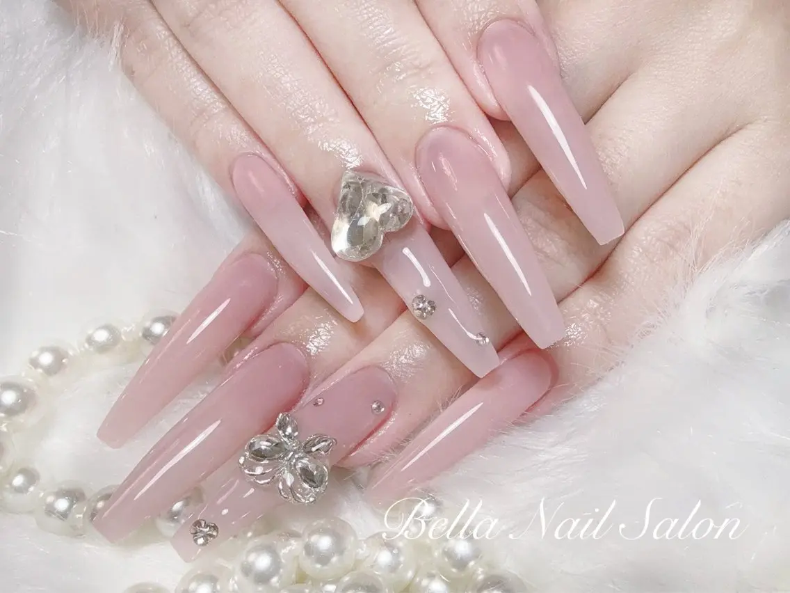 ネイル ハンドネイル Bella Nail Salonパラジェルのネイルデザイン