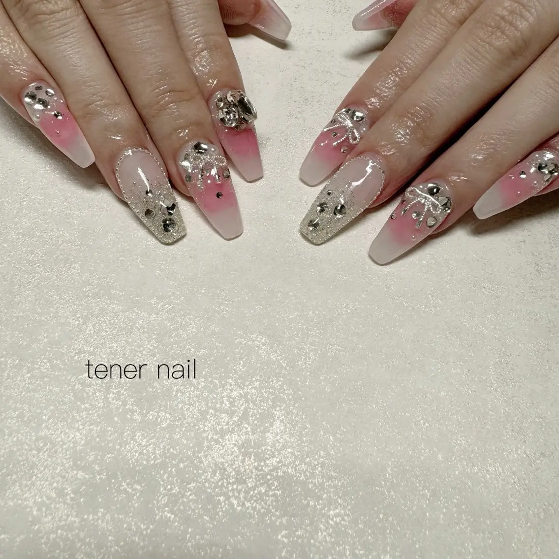 ネイル チークネイル キラキラネイル ハンドネイル テネルネイル tener nailのネイルデザイン