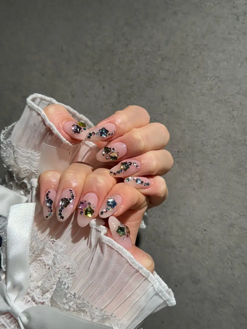 ネイル I-nailロング /ワンホン/キラキラのネイルデザイン