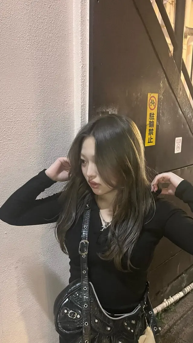 カラー グレージュ 🤍 misaki🤍のヘアスタイル