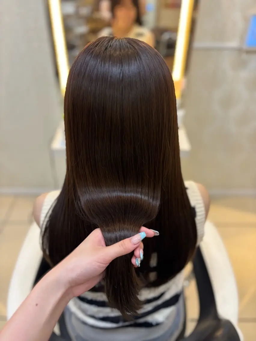 ロング カラー ヘアカラー トリートメント はらだ すずのヘアスタイル