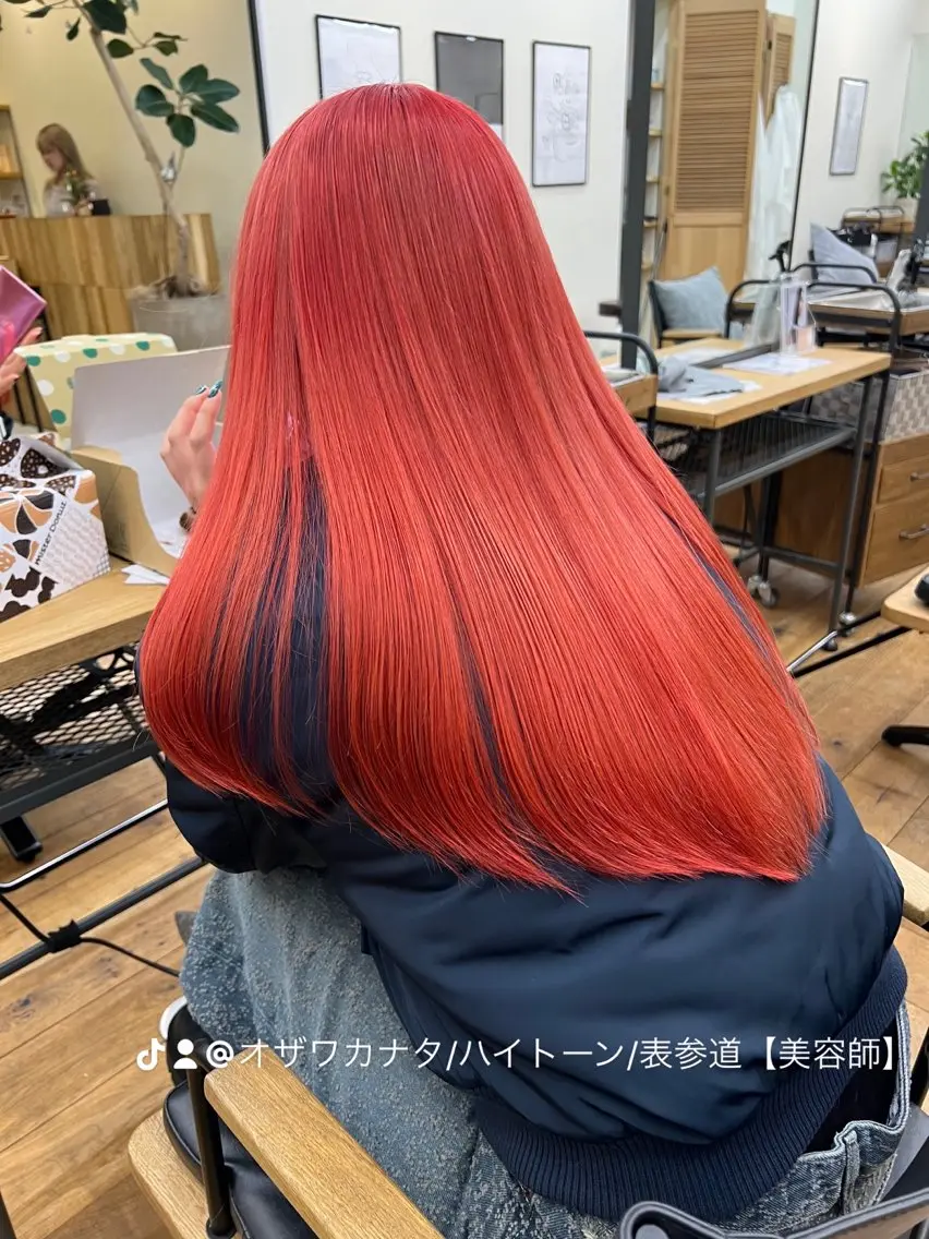 ロング カラー ブリーチ ハイトーンカラー カット ヘアカラー トリートメント 抜きっぱなしブロンド /ハイトーン/カナタのヘアスタイル