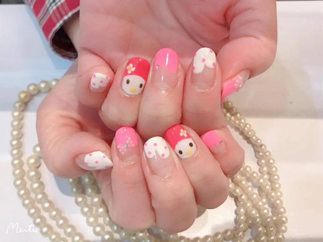 ネイル SINCERELY シンシアリー🌈のネイルデザイン