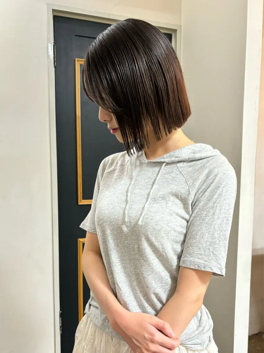 ミディアム カラー カット トリートメント 縮毛矯正ボブ&顔まわ レイヤー♡TOMOEのヘアスタイル