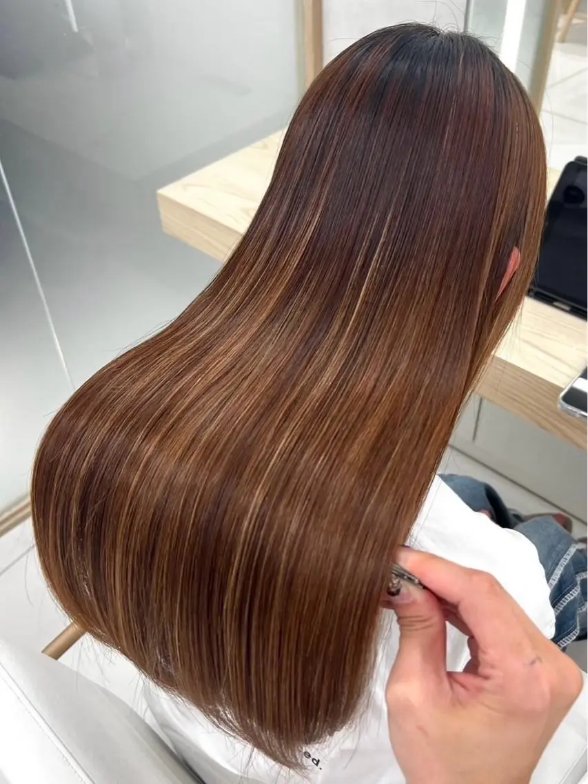 🙅シャキーンとしてない🙅カット➕地毛風ストレート縮毛矯正 🇰🇷韓国風レイヤーや韓国風くびれヘアが得意です🙆の写真