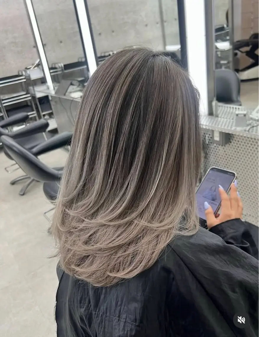 ロング レイヤーカット トリートメント ヘアカラー トリートメント Kotomi 🇺🇸💋のヘアスタイル