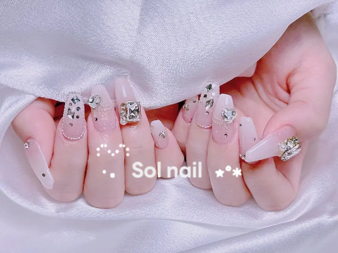 ネイル ハンドネイル ハンドケア Sol Nail ミネのネイルデザイン