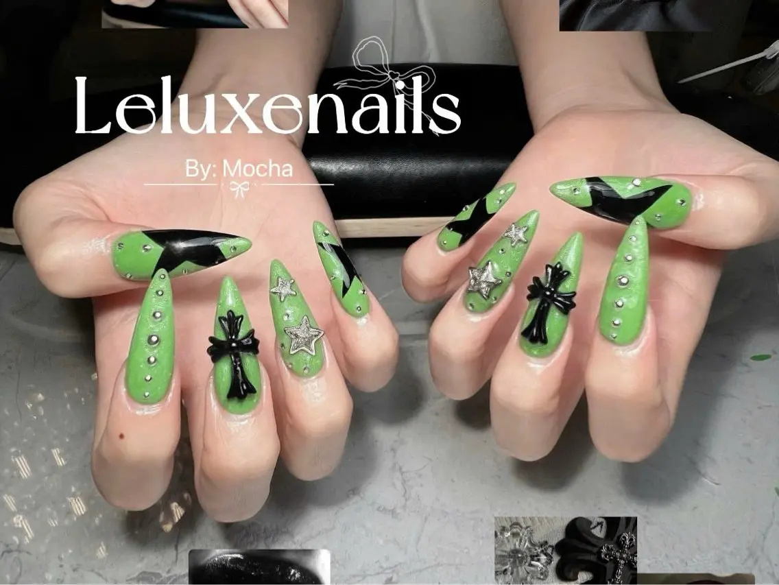 ネイル ジェルネイル ガーリー キラキラネイル 韓国ネイル 持ち込み le luxe nailsのネイルデザイン