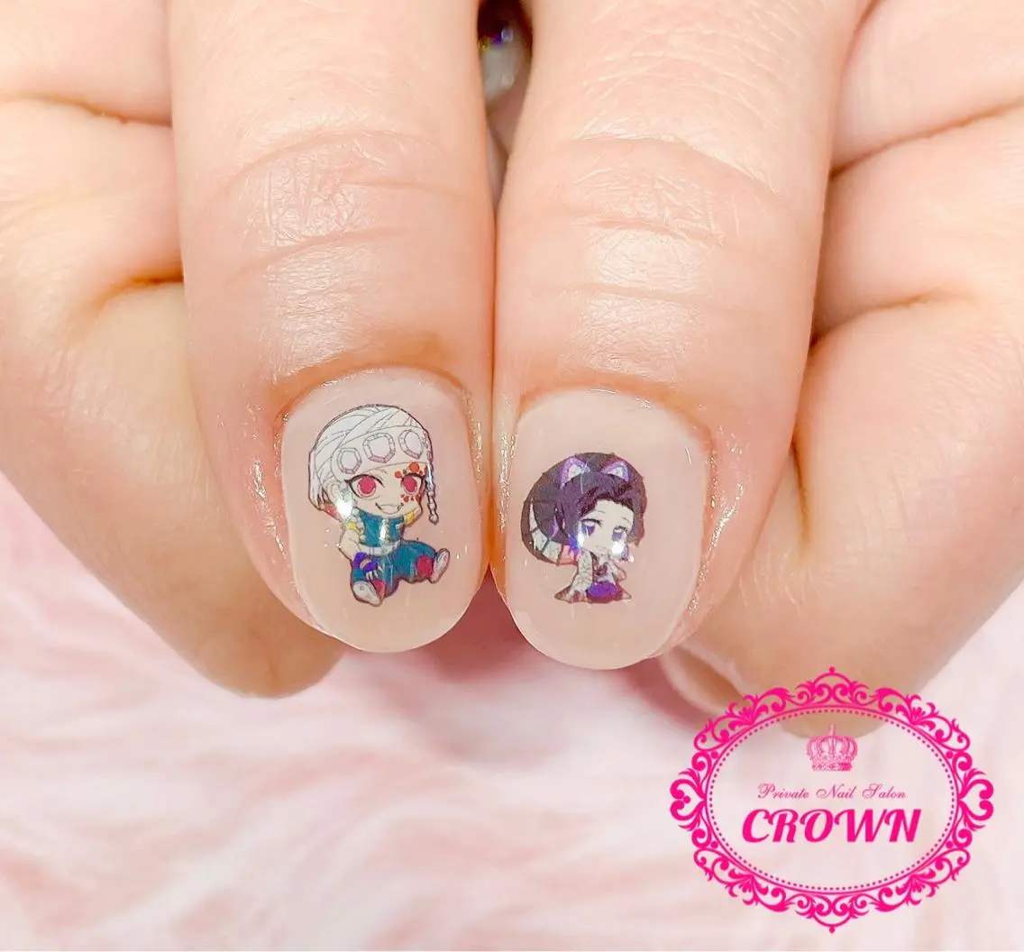 ネイル CROWN プライベートサロンのネイルデザイン