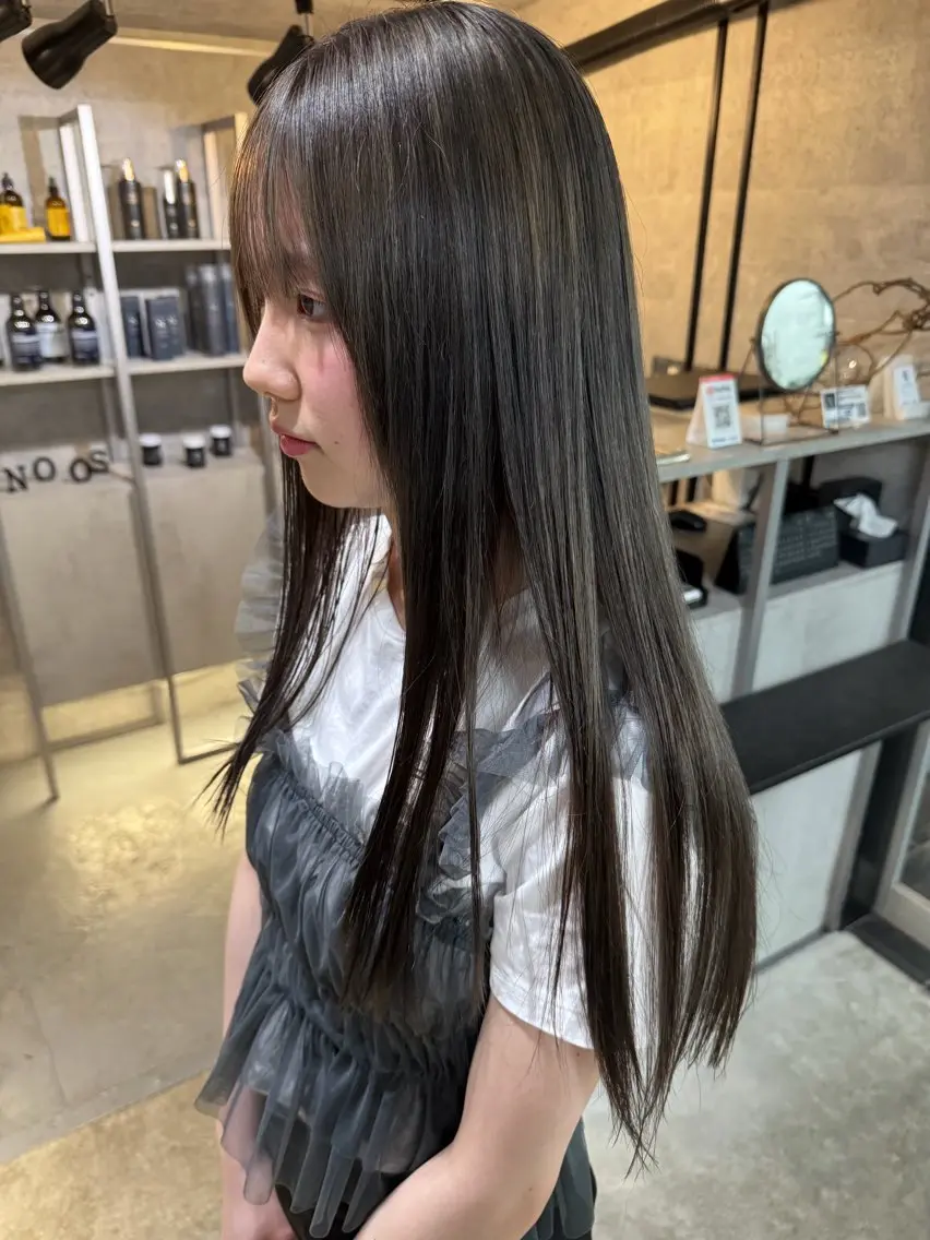 ロング カラー カット ヘアカラー トリートメント You/透明感カラー レイヤーカット/ボブのヘアスタイル