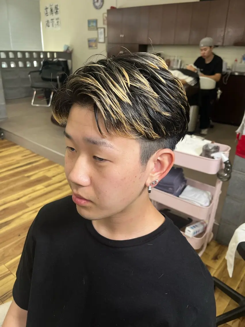 メンズ 関 紫雲（ｾｷﾚﾝｹﾞ）のヘアスタイル
