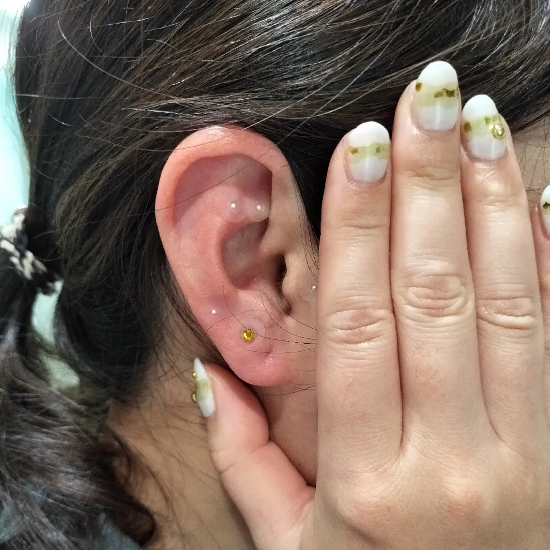 パラジェル付け替えシンプルデザイン＋耳つぼジュエリー✨️の写真
