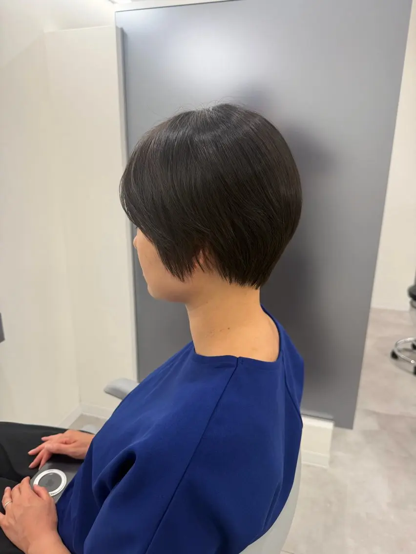ショート YOSHINO AIKOのヘアスタイル