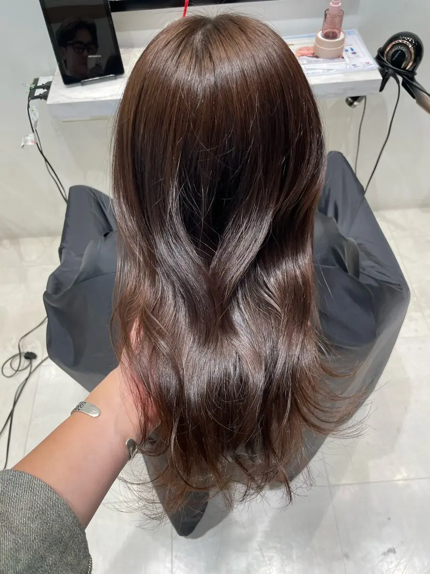 ロング カラー ブラウンカラー 透明感カラー k-twoたき✨艶感 カラー/美髪矯正のヘアスタイル