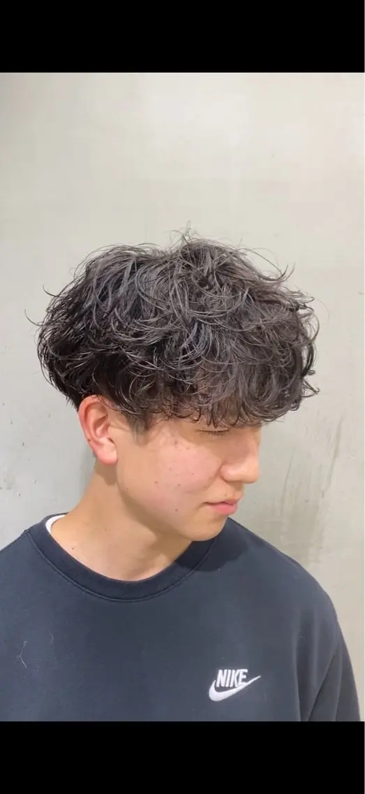 😎新規限定価格😎カット＋シャドウパーマ3500円‼️の写真