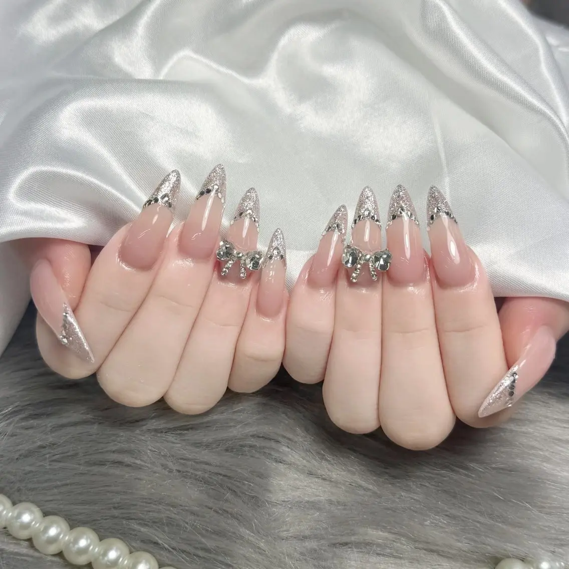 ネイル アートネイル ジェルネイル 韓国ネイル ニュアンスネイル ハンドネイル Luna Nail.Novaのネイルデザイン