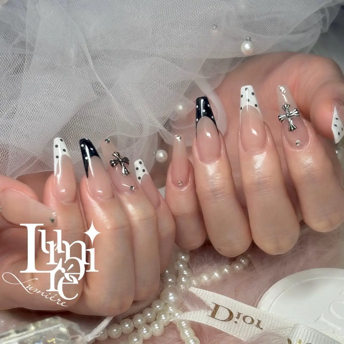 ネイル ハンドネイル Lumière｜ ロング｜ワンホンのネイルデザイン