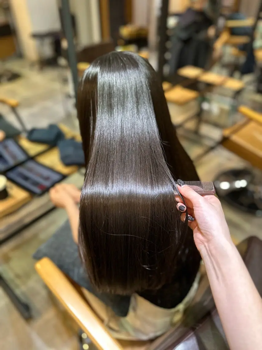 ロング 髪質改善 金 春江のヘアスタイル