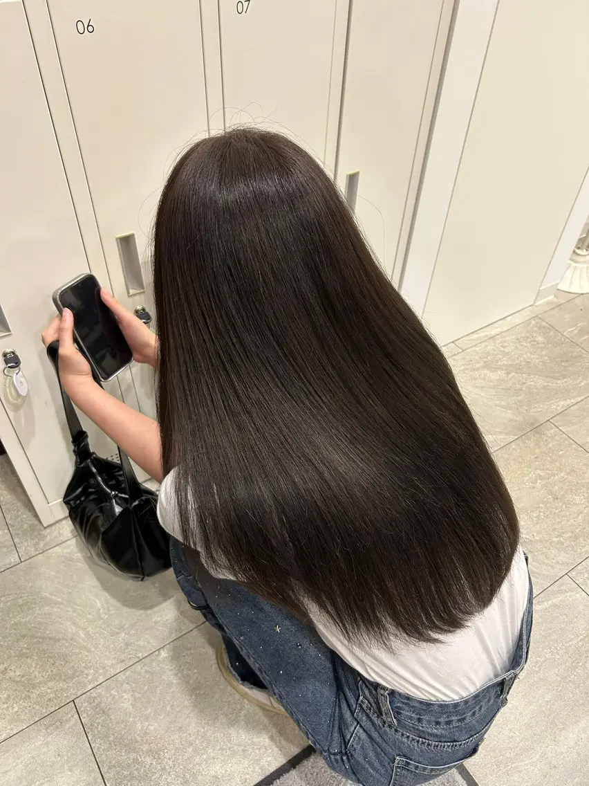 ロング カラー ヘアカラー トリートメント 髙﨑 ちひろのヘアスタイル