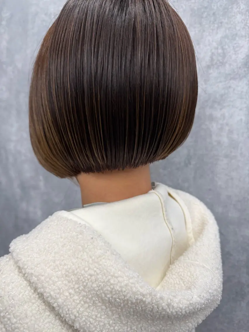 ショート 前下がりボブ ボブ 郷原 奈々のヘアスタイル
