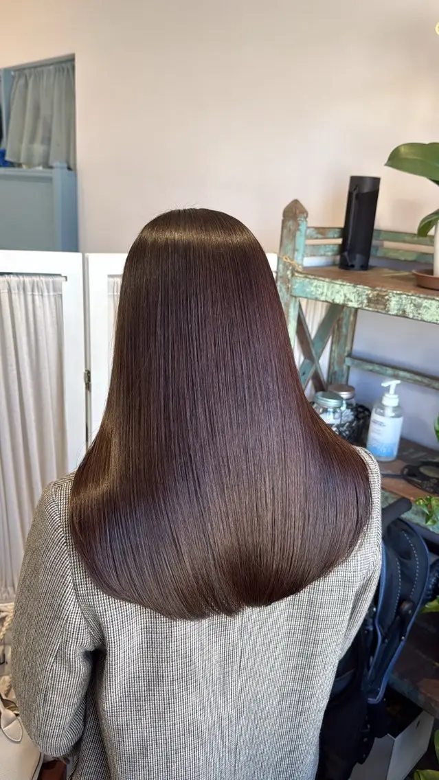 ロング カラー トリートメント カット ヘアカラー トリートメント ヘッドスパ Sakura .のヘアスタイル