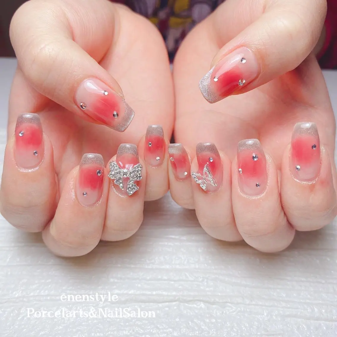 ミディアム ネイル 🐾enen style 🐾のネイルデザイン